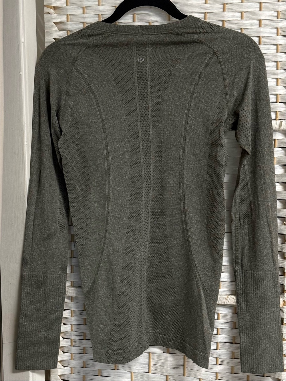 Lululemon Long-Sleeve Crewneck Olive Green Size 6